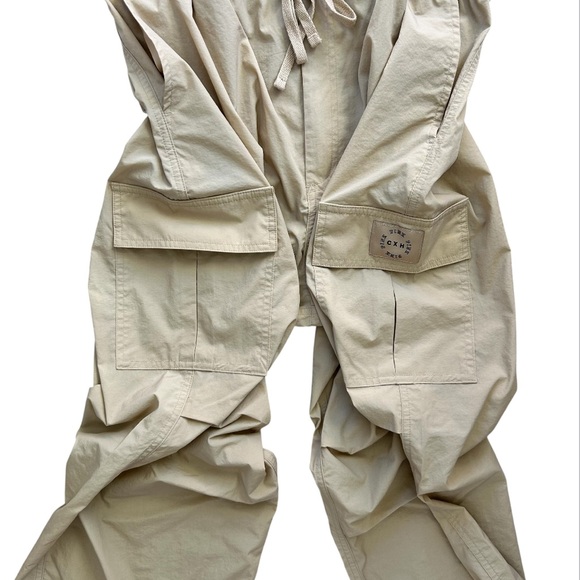 VICTORIA’S SECRET PINK CHLOE X HALLE Women’s Parachute Pants Light Sand M - Picture 5 of 9